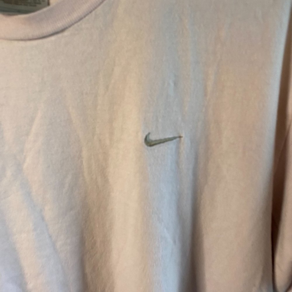 Pink Nike Tee Shirt - Picture 5 of 8